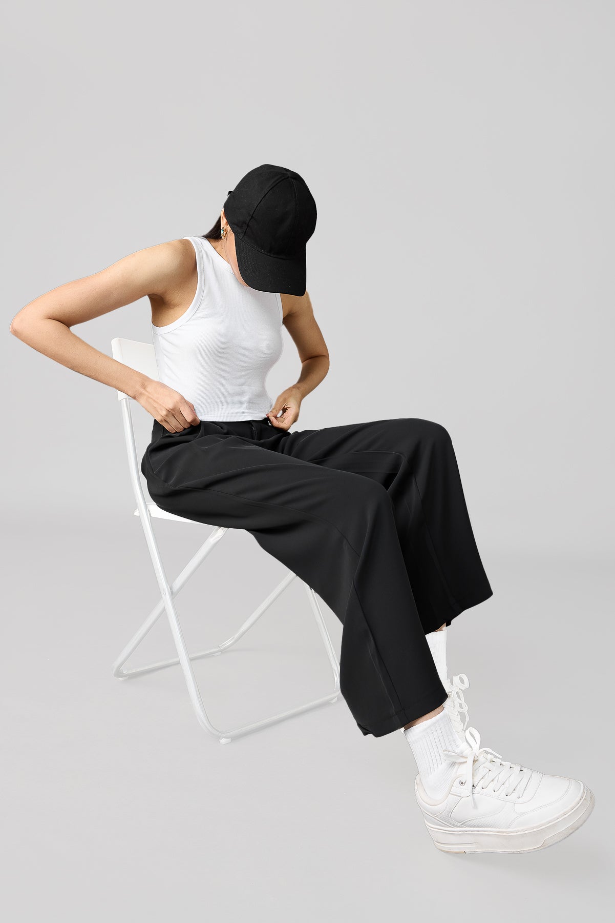 Black Pleated Women's Straight Korean Pants