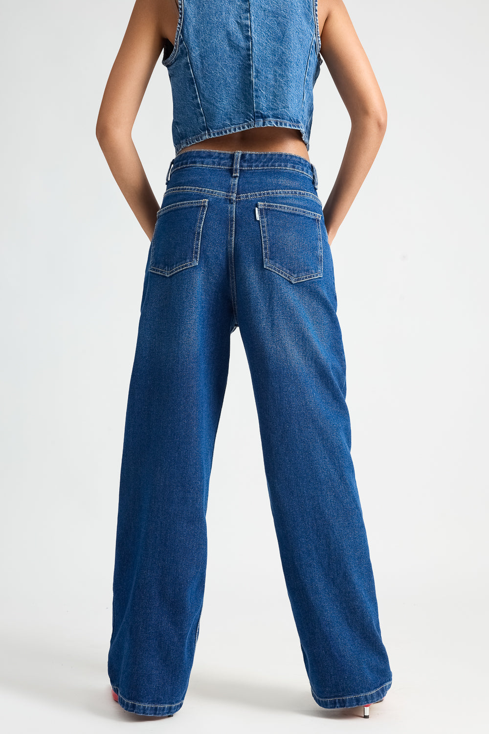 Dark Blue Fish Cut Women's Straight Fit Jeans