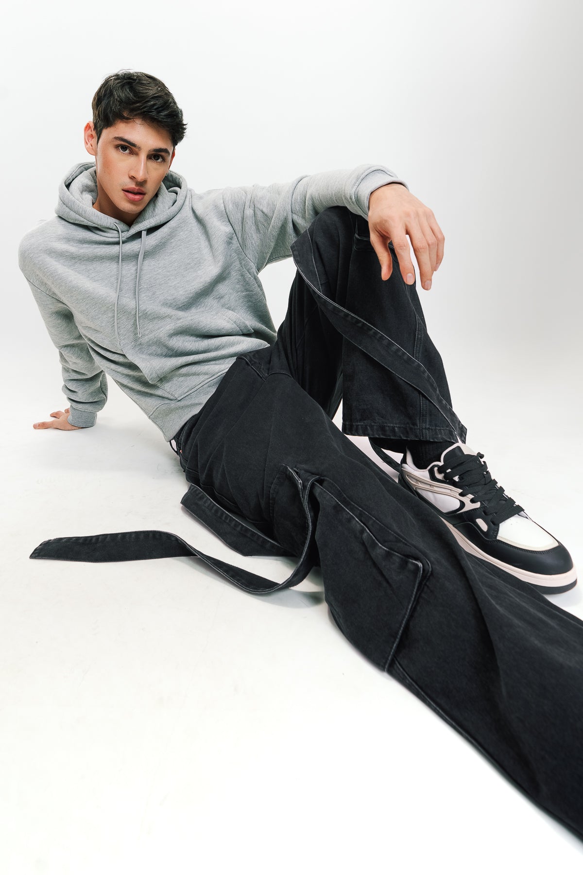 Black Men's Baggy Cargo Jeans