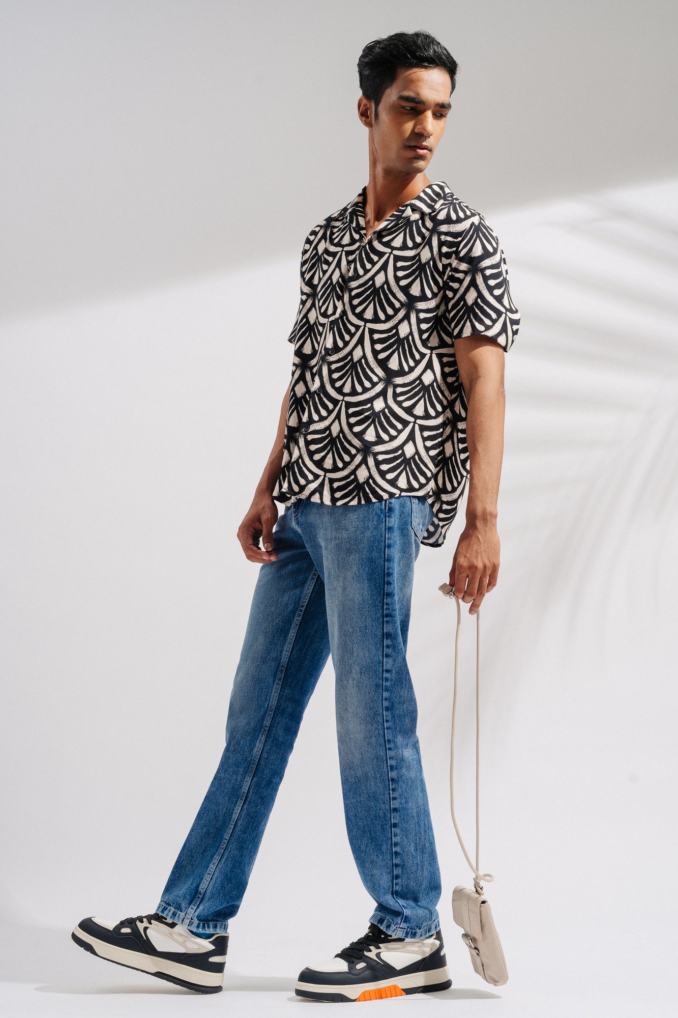 Classic Blue Men's Slim Straight Jeans