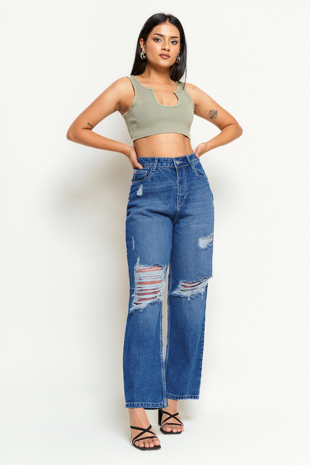 Modish Blue Women's Straight Jeans